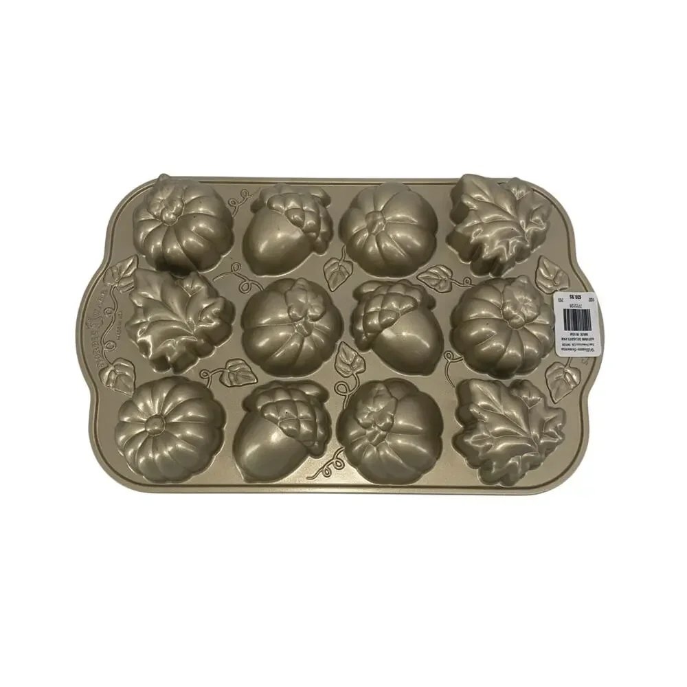 Williams Sonoma Gold Mini Cake Pan Acorn Leaf Fall Bakeware Nonstick Mold